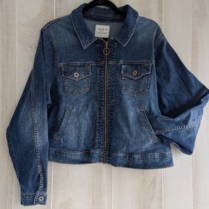 Torrid denim zip up jacket size 3